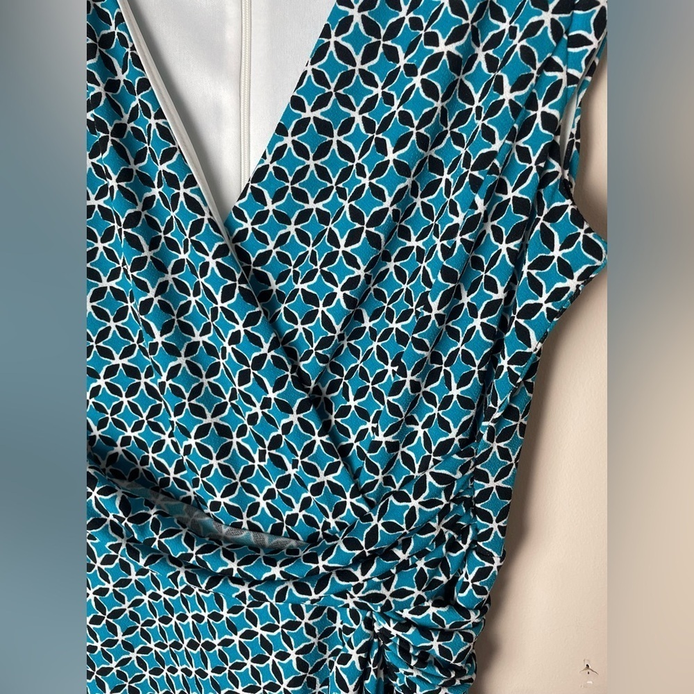 Ann Taylor Black Label Dress Geometric Print Faux Wrap Sz 8 Sleeveless Teal - Picture 3 of 10